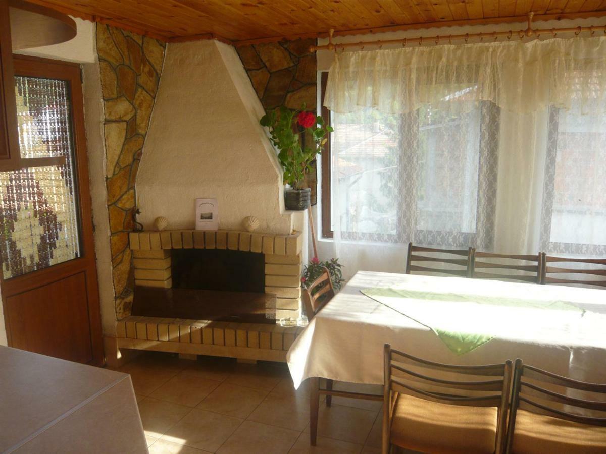 Guest House Denitsa ทริกราด ภายนอก รูปภาพ
